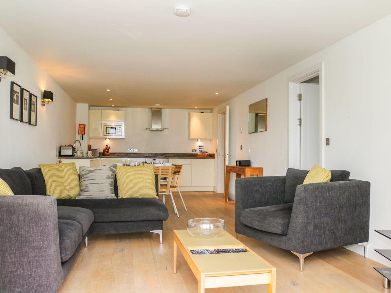 Gara Rock - Garden Apartment 7, Salcombe Bagian luar foto