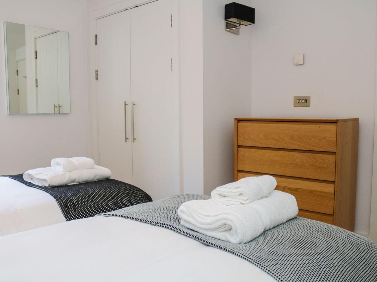 Gara Rock - Garden Apartment 7, Salcombe Bagian luar foto